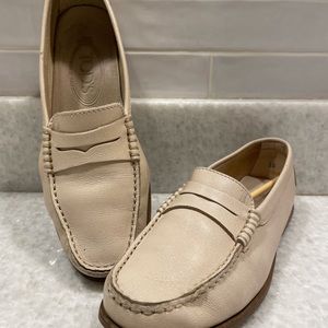 Tod’s Driving Loafers/Moccasins
